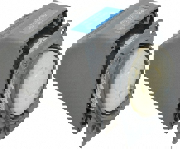 250 VAC, 20 Amp, L15-20R NEMA, Self Grounding Receptacle